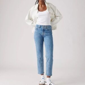Levis Wedgie Blue Wash Size 24